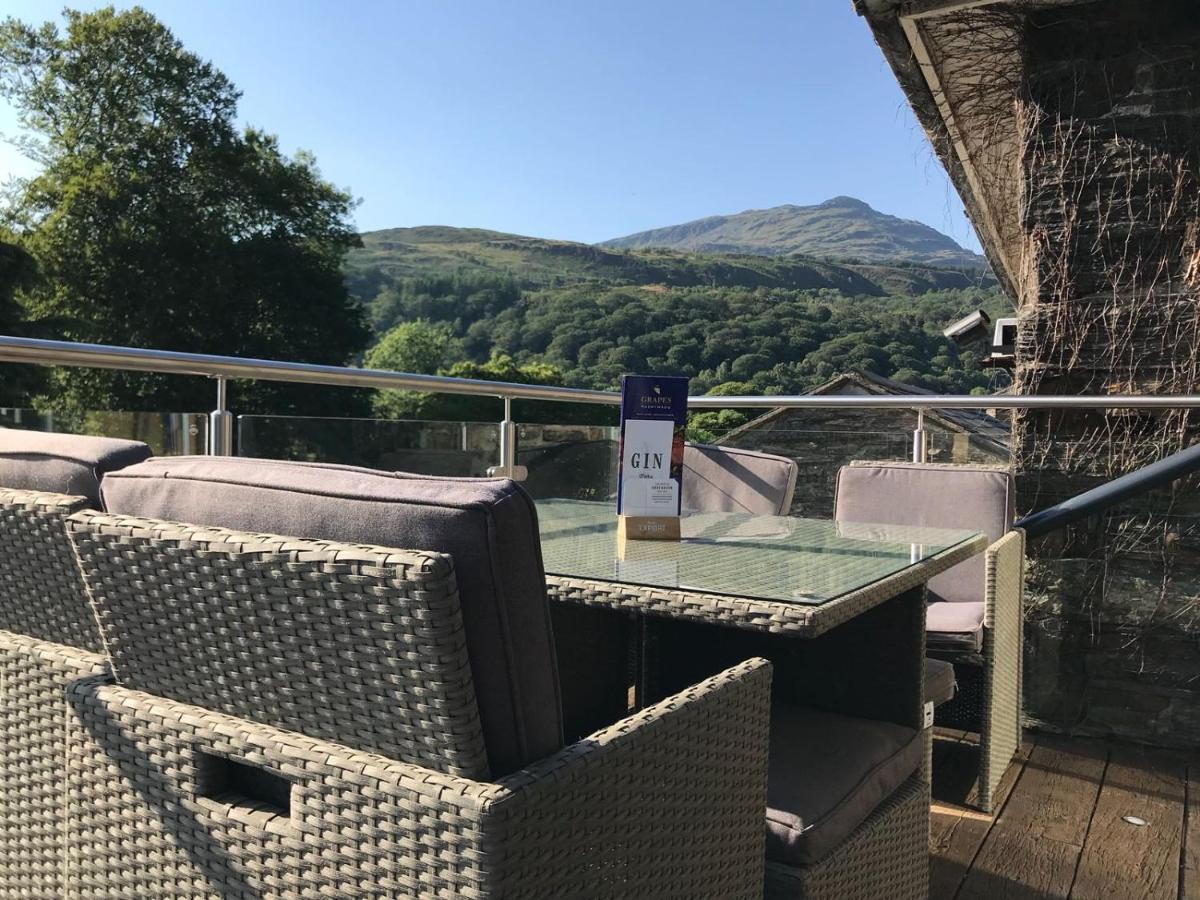 Grapes Hotel, Bar & Restaurant Snowdonia Nr Zip World Blaenau Ffestiniog Exterior foto