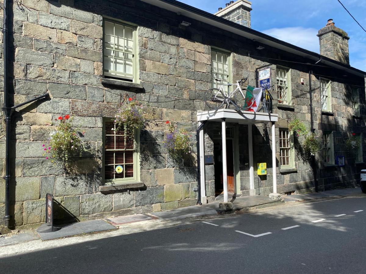 Grapes Hotel, Bar & Restaurant Snowdonia Nr Zip World Blaenau Ffestiniog Exterior foto